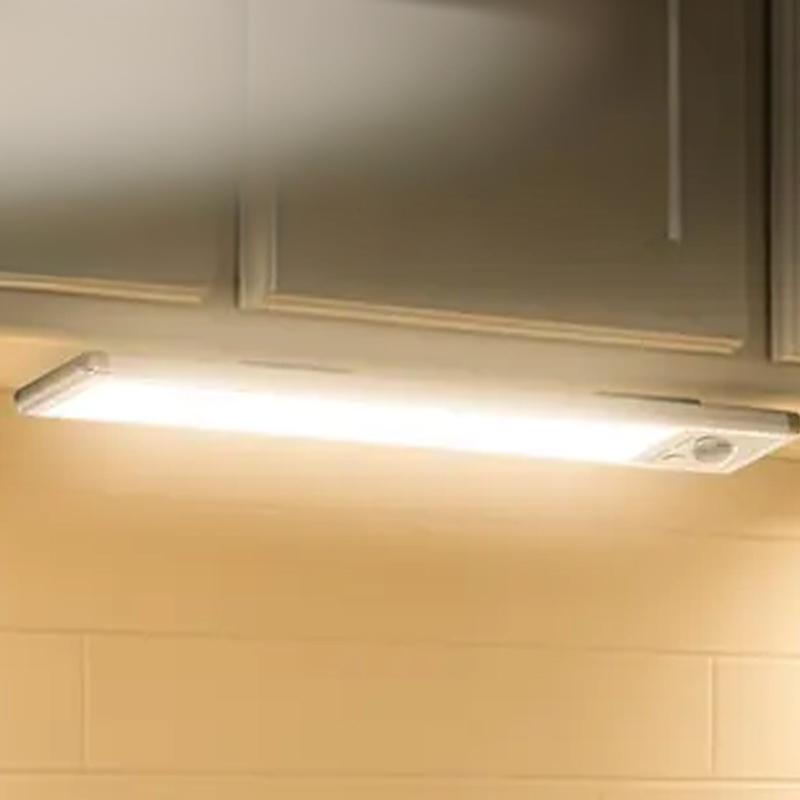 💥50 % de réduction🏆Lampe LED d’armoire intelligente avec détecteur de mouvement
